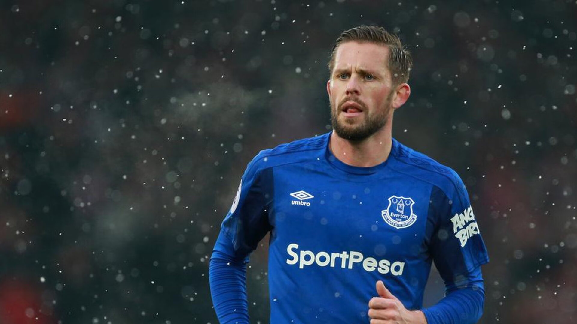 英超战火纷飞：每一次攻门都扣人心弦，英超战术分析